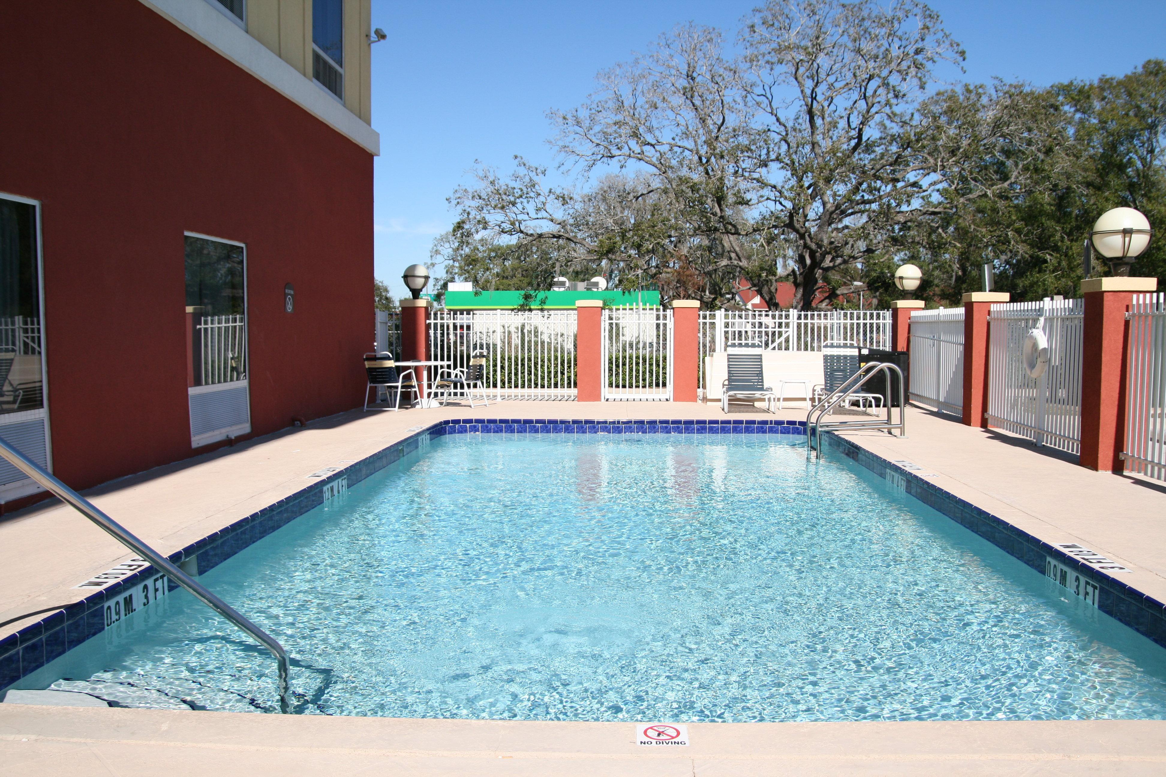 Holiday Inn Express Hotel & Suites Tampa-Fairgrounds-Casino By Ihg Eksteriør bilde