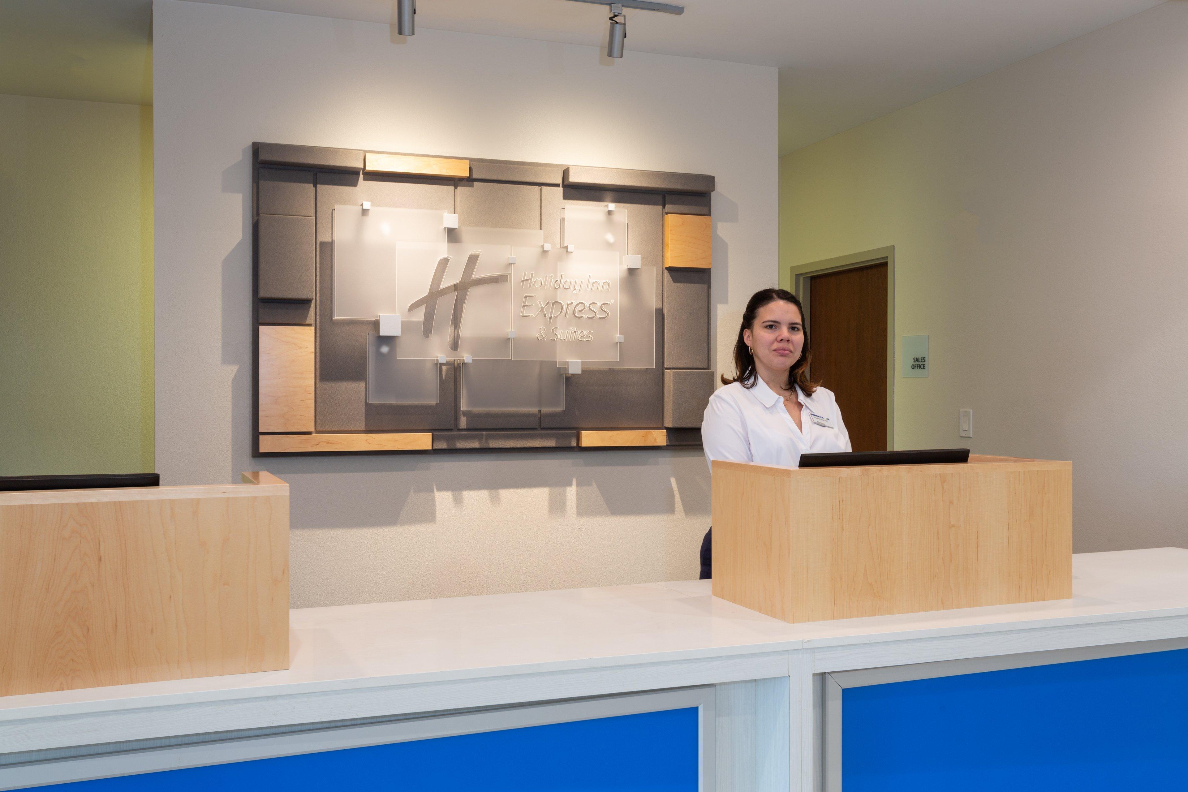 Holiday Inn Express Hotel & Suites Tampa-Fairgrounds-Casino By Ihg Eksteriør bilde
