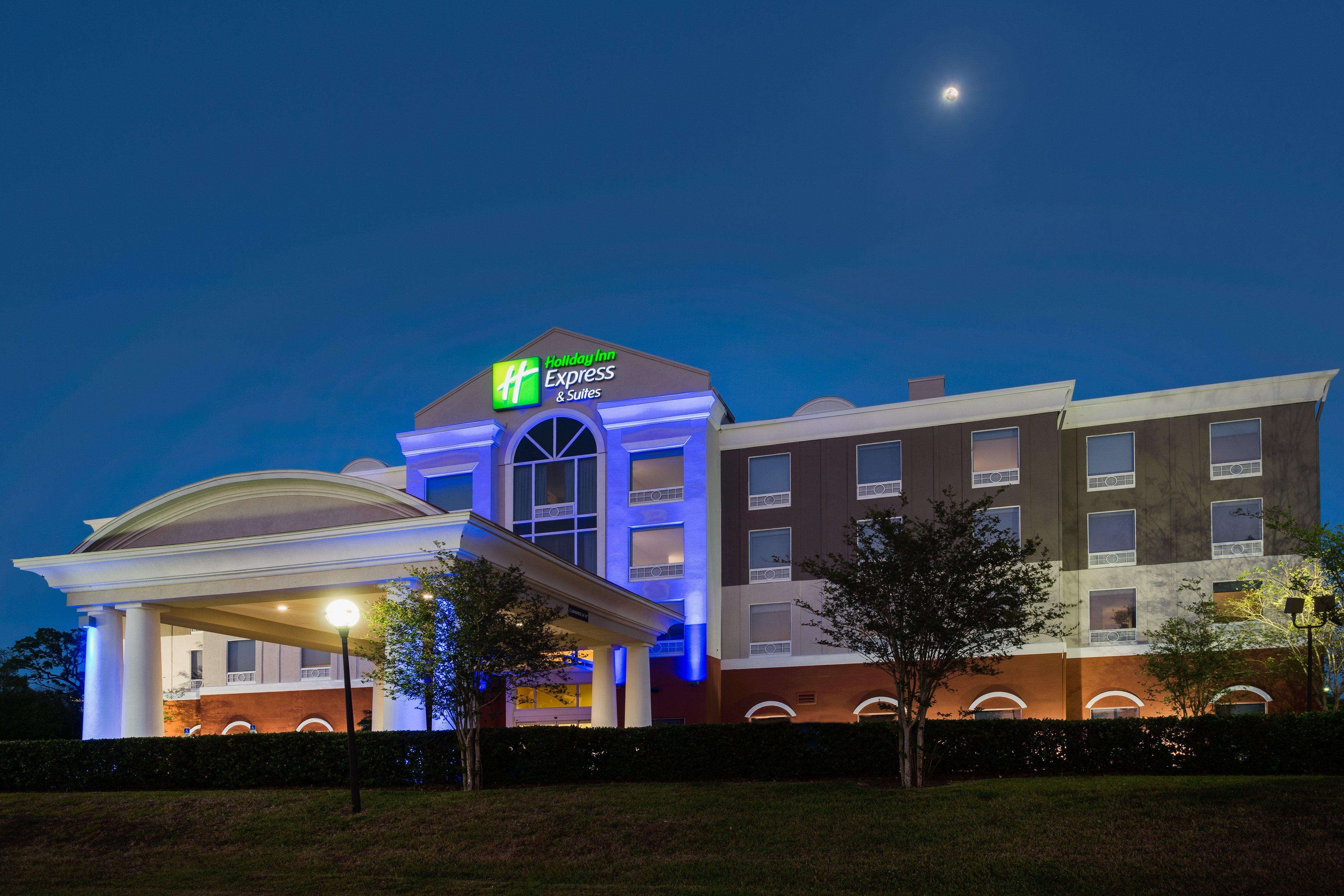 Holiday Inn Express Hotel & Suites Tampa-Fairgrounds-Casino By Ihg Eksteriør bilde