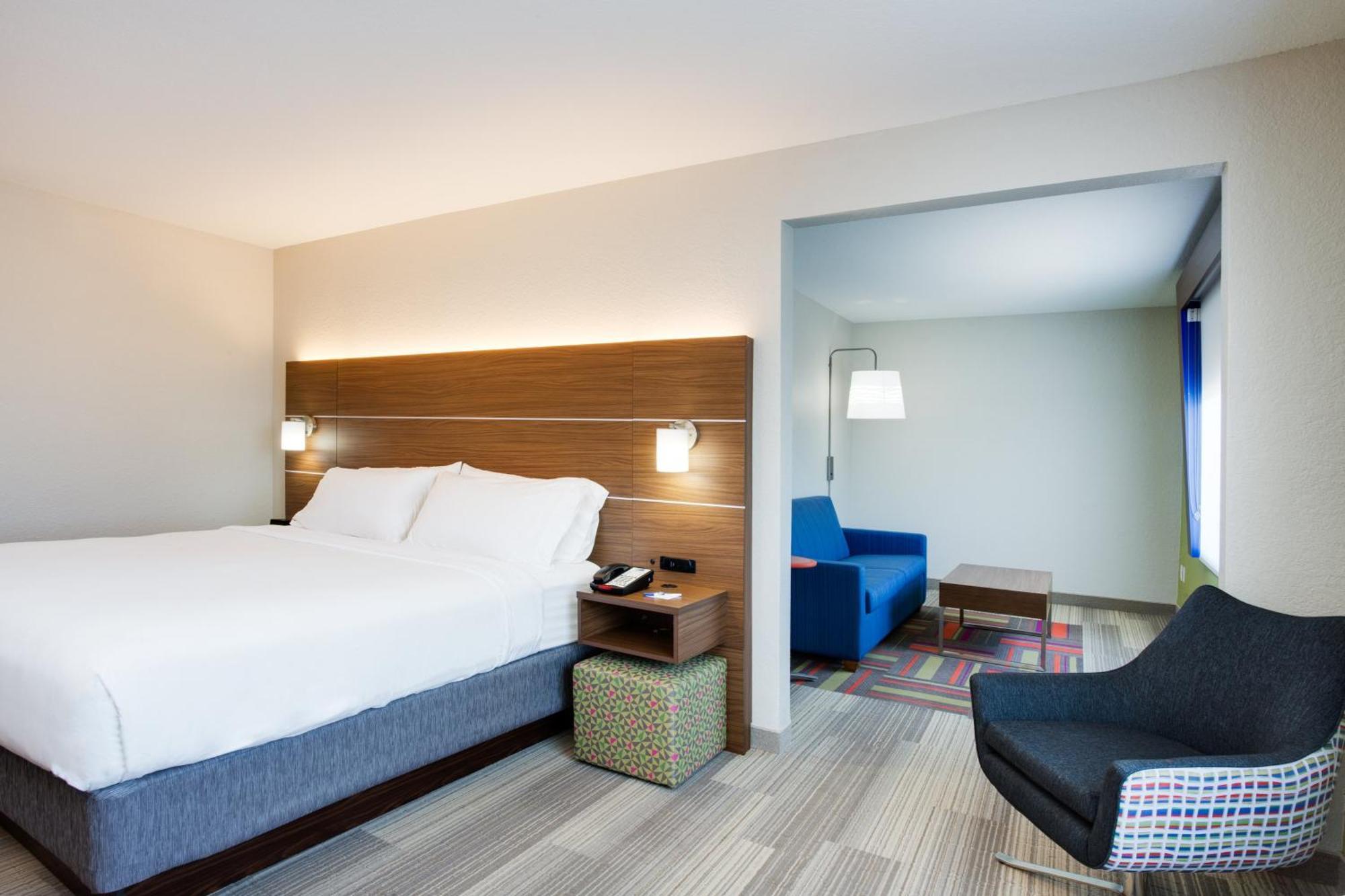 Holiday Inn Express Hotel & Suites Tampa-Fairgrounds-Casino By Ihg Eksteriør bilde